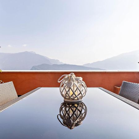 Appartamento Casa Sara With Swimming Pool Riva del Garda Esterno foto