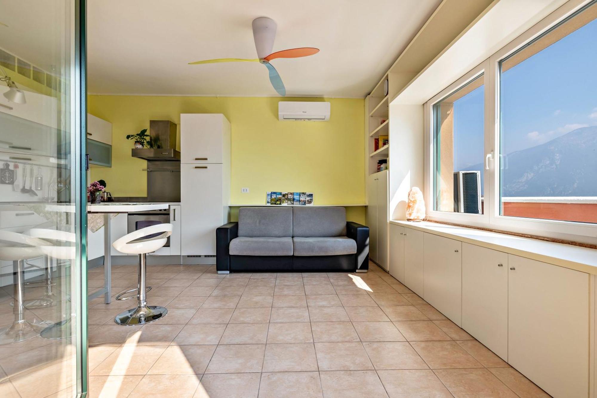 Appartamento Casa Sara With Swimming Pool Riva del Garda Esterno foto