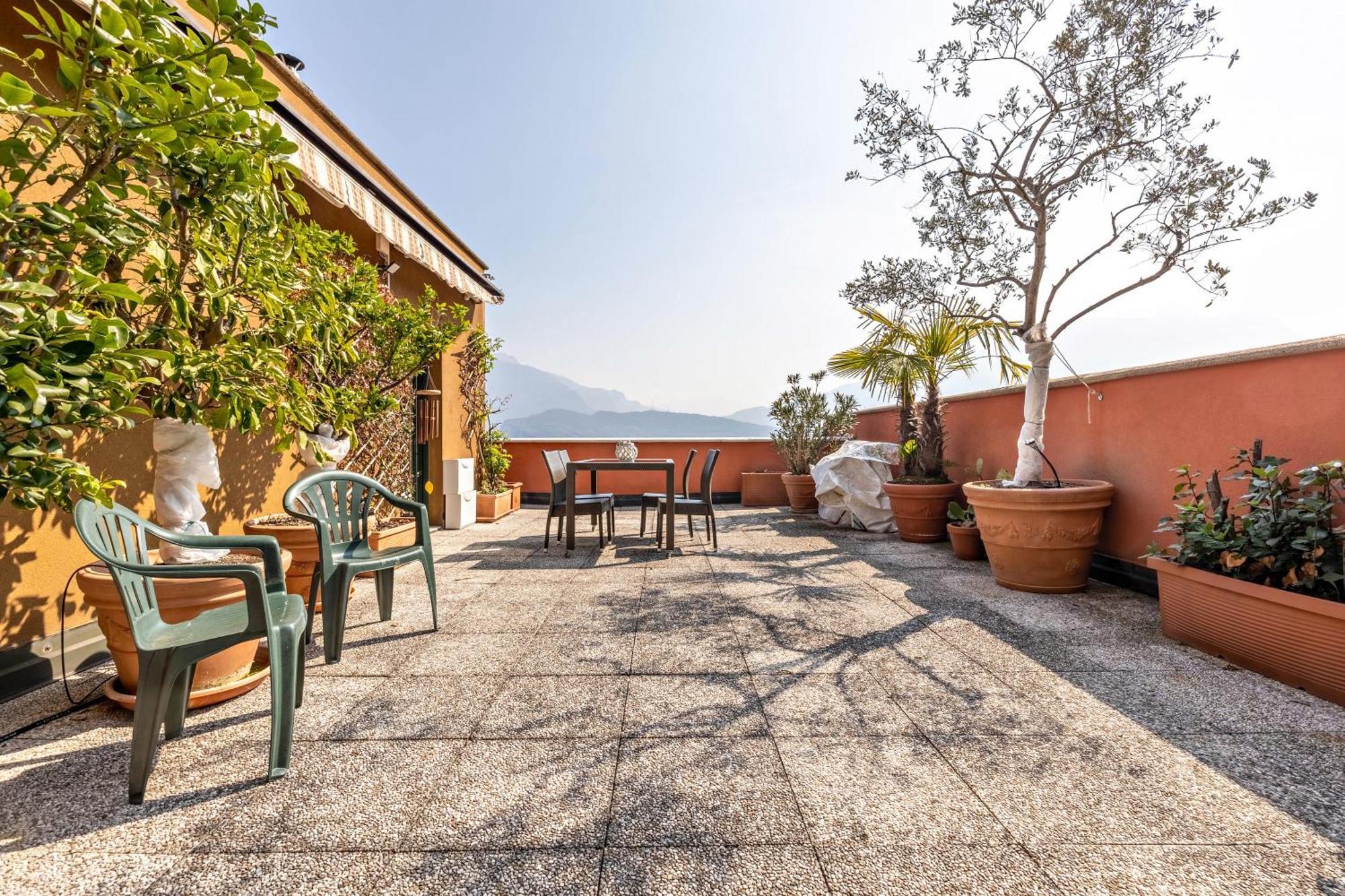 Appartamento Casa Sara With Swimming Pool Riva del Garda Esterno foto